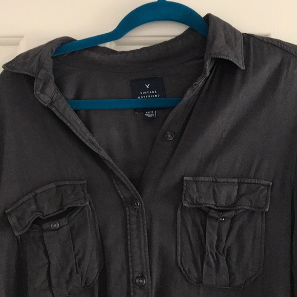 AEO Long Sleeve button down - Picture 2 of 3